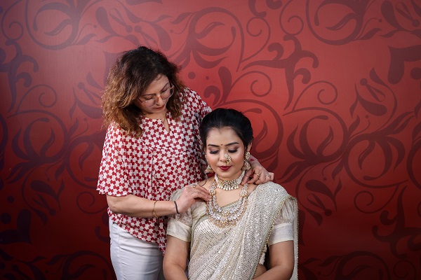 Vaishnavi Advance Makeup Artist Course